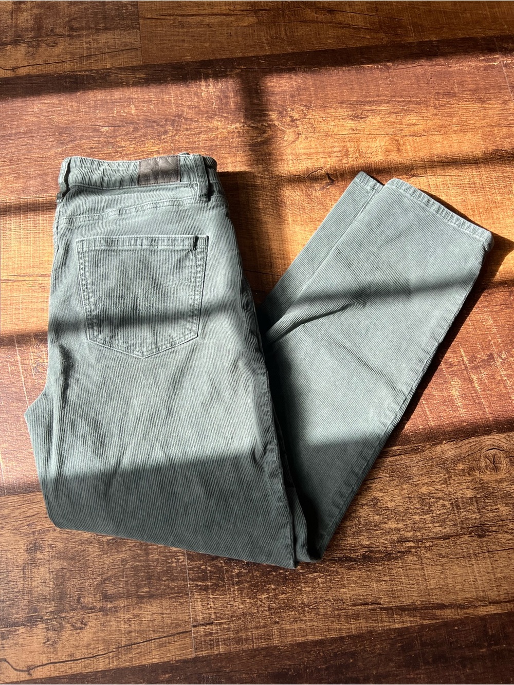 American Eagle Outfitters Green Corduroy Jeans